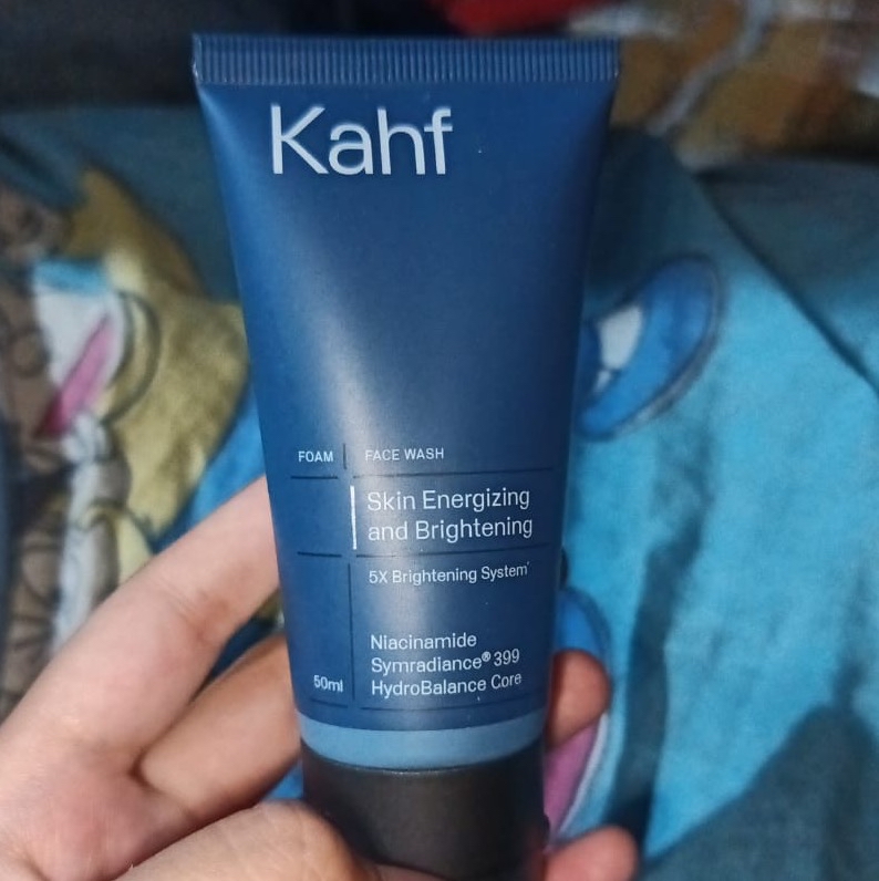 Face Wash Skin Energizing and Brightening imgfdn-d6b68fa0-796b-4d0f-9889-4df1ab06e2f0