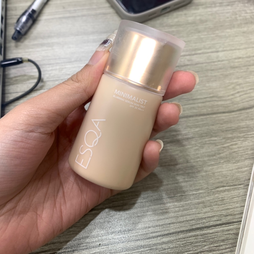 Minimalist Blurring Serum Skintint SPF 35 PA++ - Latte imgfdn-52f42d1d-54d9-430c-8c12-e64d99acb086