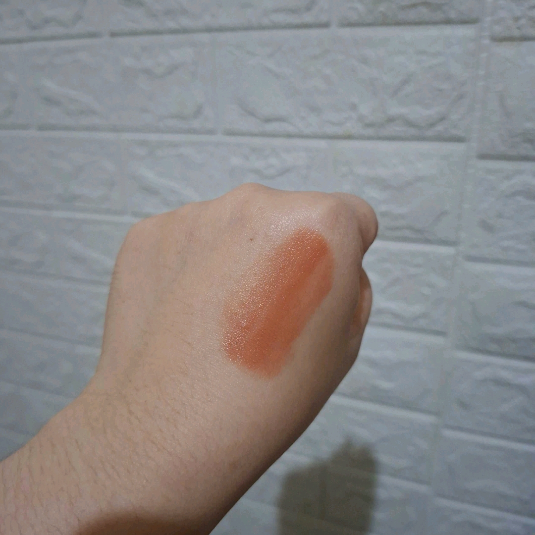  Vibrant Flushed Liquid Blush  - Aster Twilight imgfdn-b28fbba4-02ca-46e4-b5e7-09aa6f7479d7