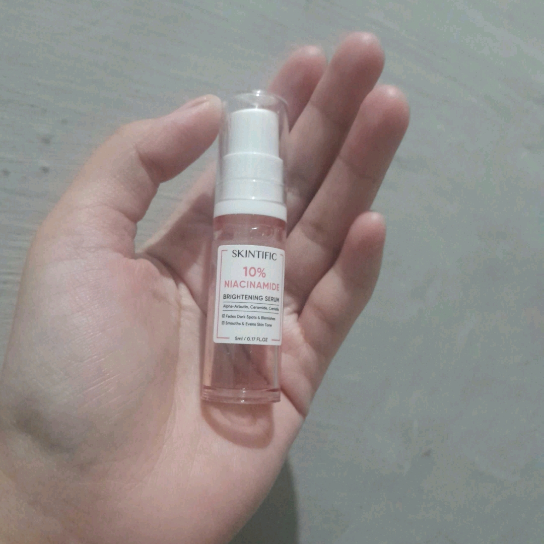 10% Niacinamide Brightening Serum imgfdn-555f0ee6-317d-4f60-aade-9149a331712e