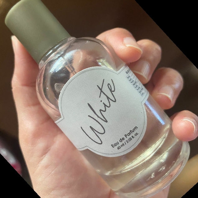 Eau de Parfum - White imgfdn-9c2e3340-2b0e-4f3c-bac7-1c0a95773565