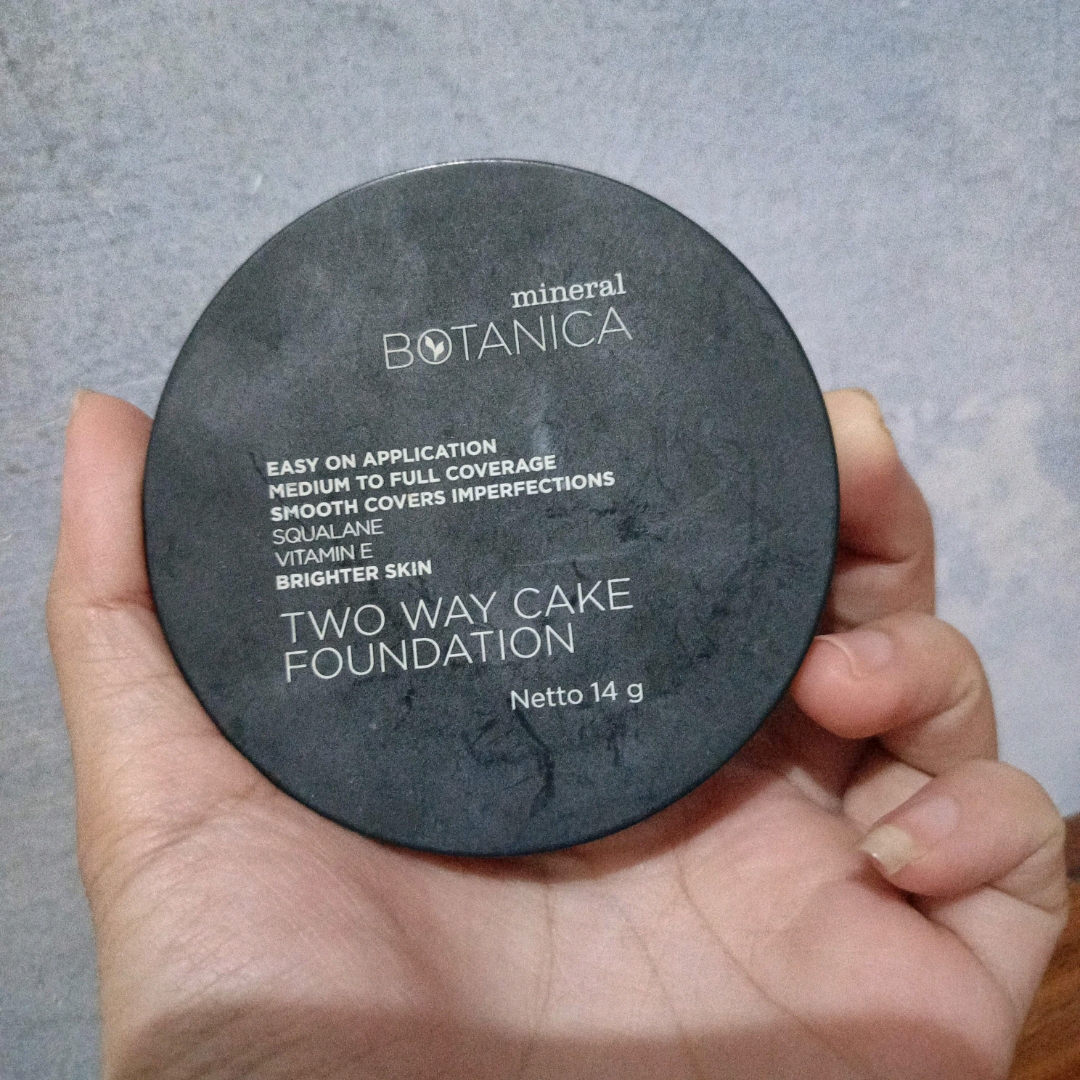 Two Way Cake - Natural imgfdn-a5d54710-5012-45ff-8e36-89419df01717