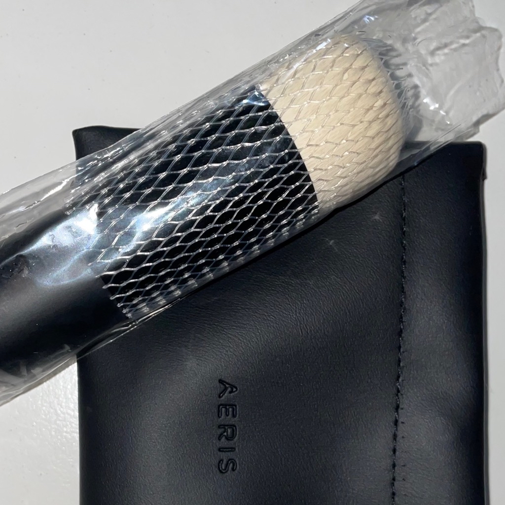 The Signature Baby Single Brush - Baby Blender, Black imgfdn-9edd3be7-59b1-4057-b812-3396a07027dc