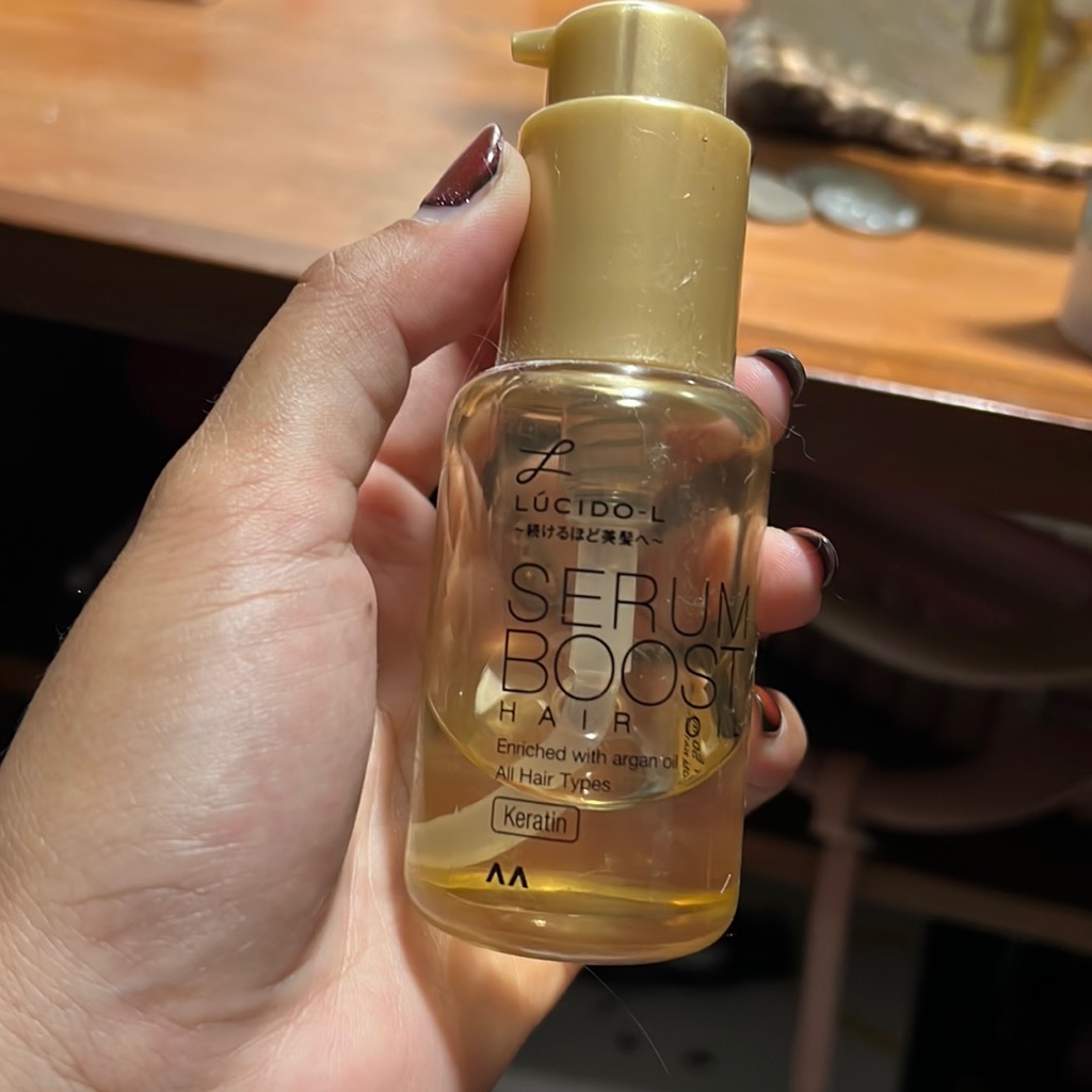 Serum Boost Hair Oil imgfdn-59247f4d-dcf5-4d31-8cb4-f9f33b1d9e7c