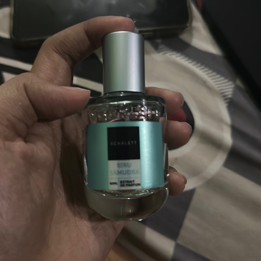 Biru Samudra Extrait De Parfum imgfdn-5d31dcaf-c638-49a6-974e-df7357f7669c