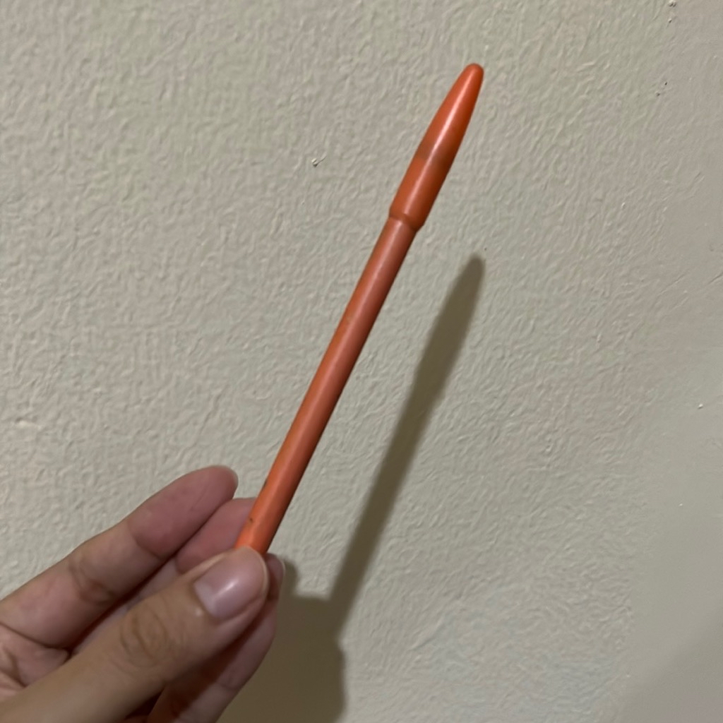 Eye Brow Pencil - Dark Brown imgfdn-f8e99cfd-5dba-408a-bb44-f6f027383609