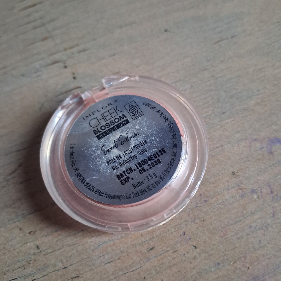 Cheek Blossom Blush On - 04 Sweet Salmon imgfdn-76b6b517-4435-4273-87b8-d448f7bf2319