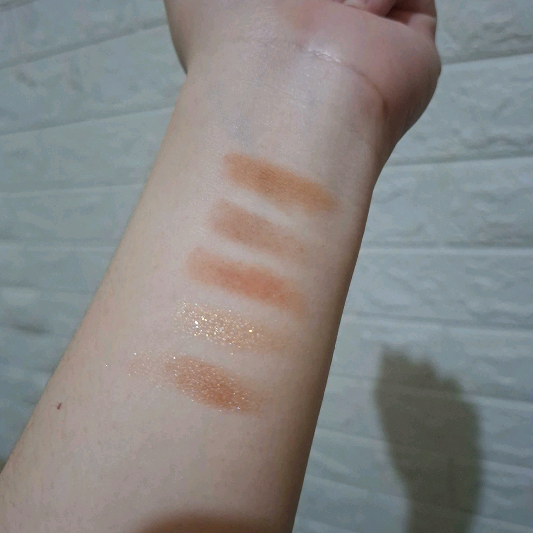 Day to Glam Eyeshadow Palette - Elements imgfdn-3d199110-fc97-46ff-9b88-4432417b4255