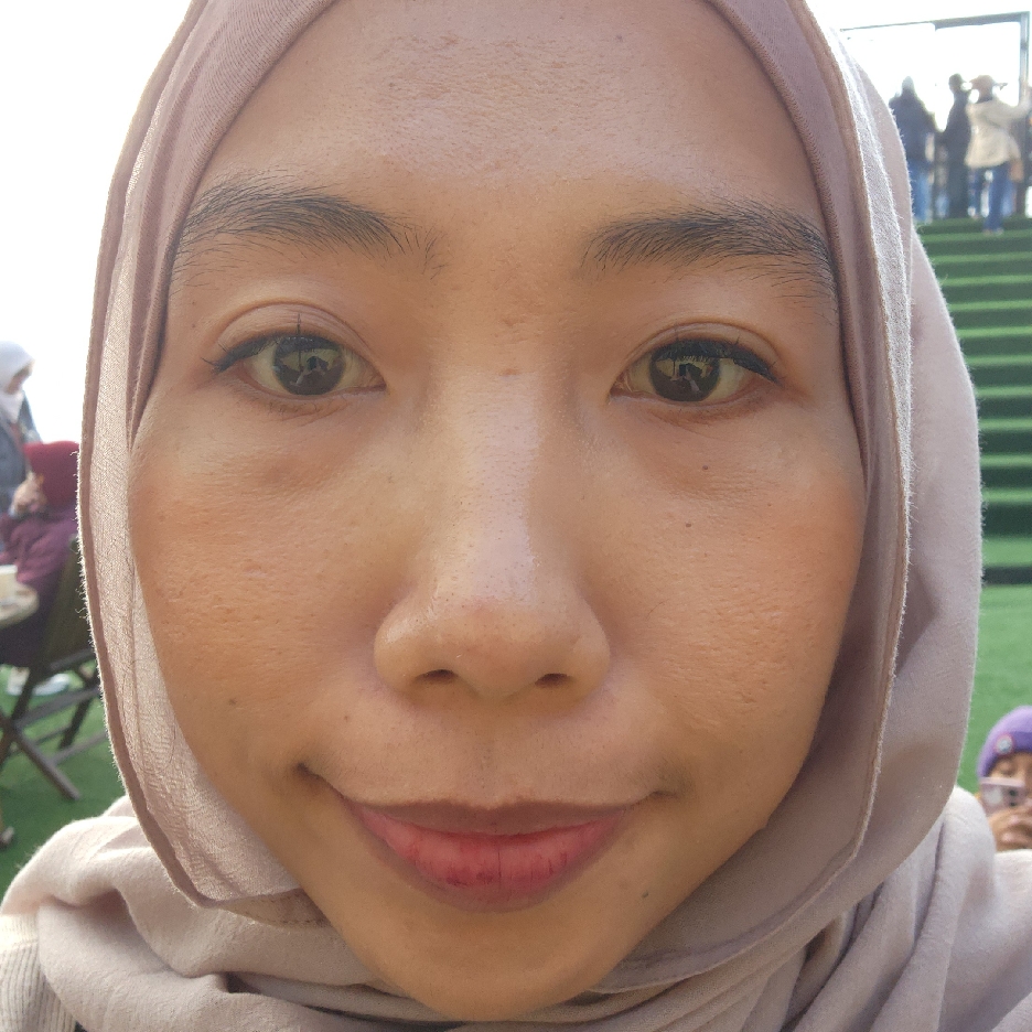 Colorfit Cloud Cushion - 33W Olive Beige imgfdn-3045c71d-de9a-471a-94d5-68b4cd37ed35