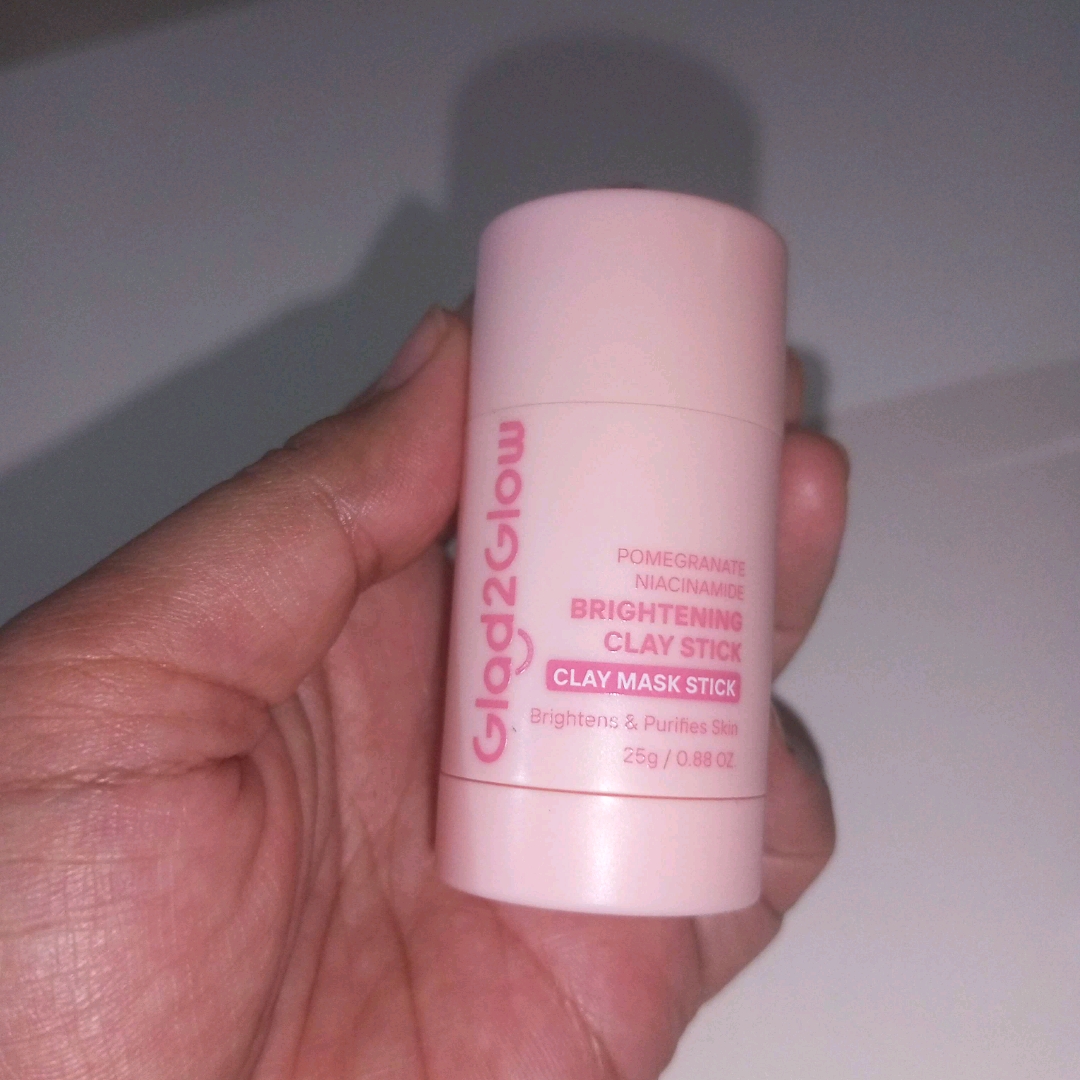 Pomegranate Niacinamide Brightening Clay Stick imgfdn-e19a7b11-a4bf-4c7d-91da-39b78275aa8e