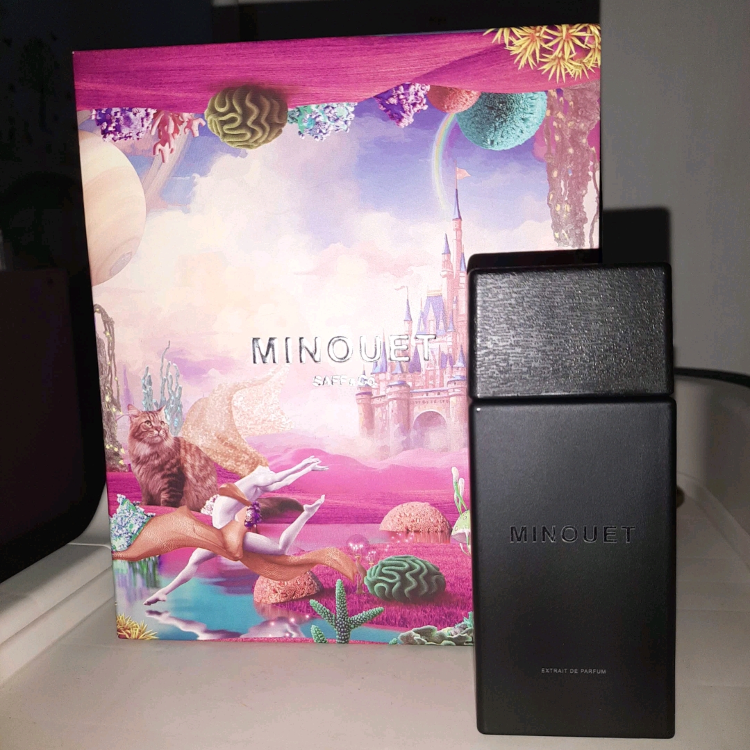 Minouet Extrait de Parfum imgfdn-5ac803f0-7051-49af-a60f-95899f1dbaee