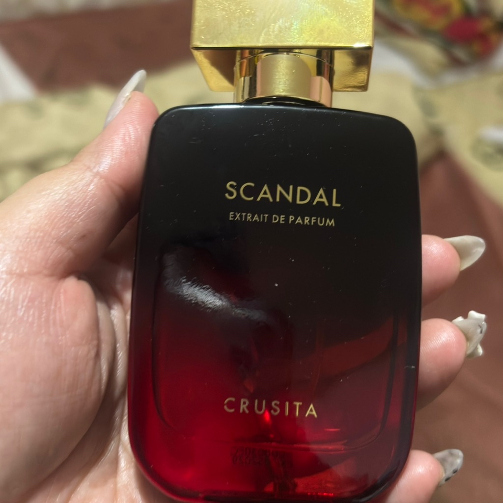 Extrait De Parfum - Scandal imgfdn-4a458fac-951c-4972-9bb6-7fe57274ad7f
