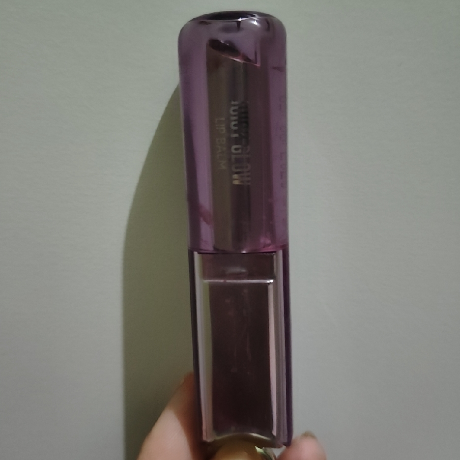 Juicy Glow Lip Balm - 02 Drip imgfdn-7c2378af-7056-4aa5-a08c-f1bf66550af4