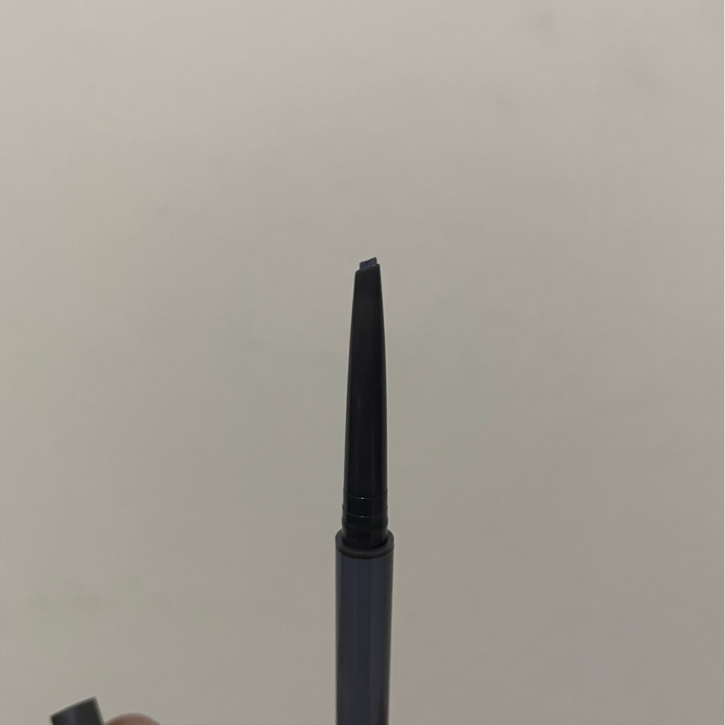 Natural Look Eyebrow Matic - Ash Black imgfdn-3fce32f2-fe06-4a1f-848c-2903f7db8824