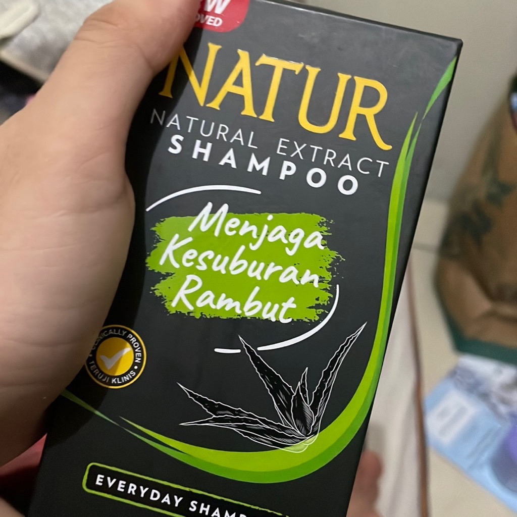 Natural Extract Shampoo - Aloe Vera Extract imgfdn-b489e3bb-b06c-4c24-974c-8cdbba86b205