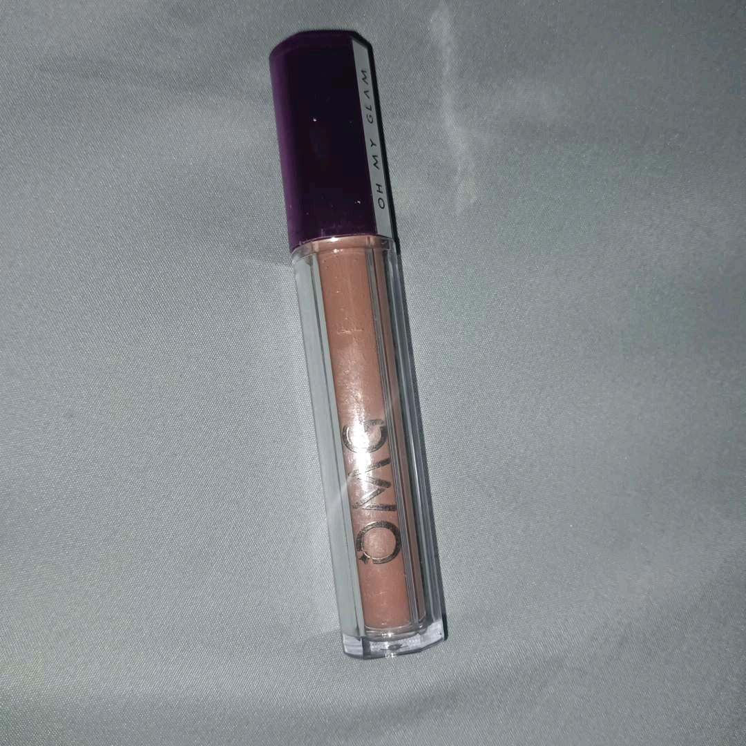 Oh My Glam Mattelast Lip Cream - 28 Cromboloni imgfdn-cfdb7e75-754b-4ae9-9c8f-e2aa3d93f470