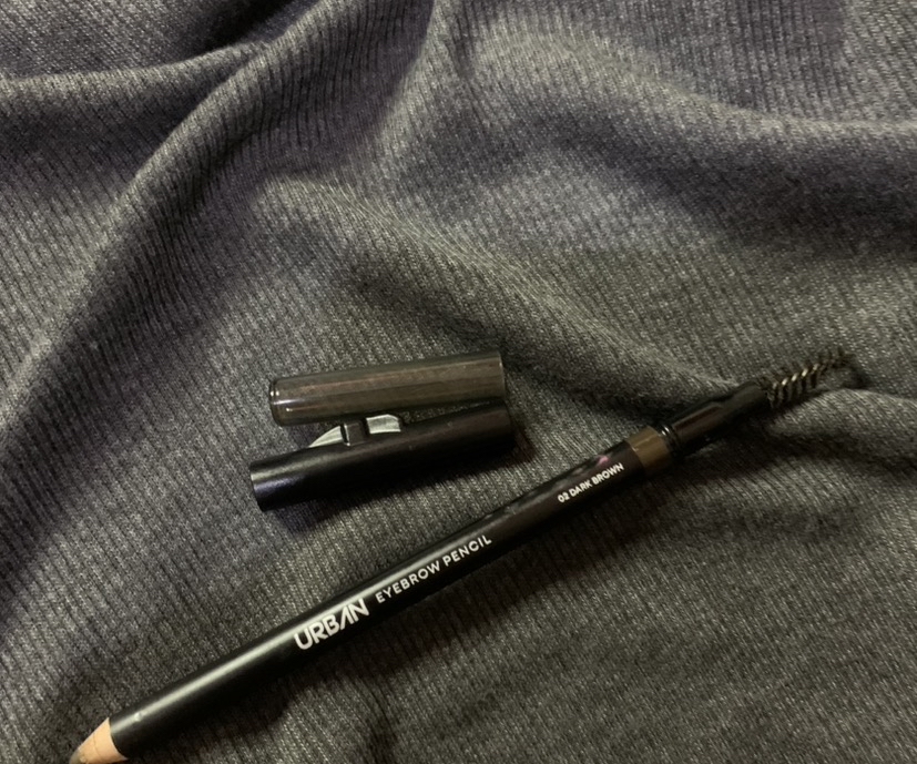 Urban Eyebrow Pencil - 02 Dark Brown imgfdn-9175dedf-772c-4f11-8228-f1df933241cb