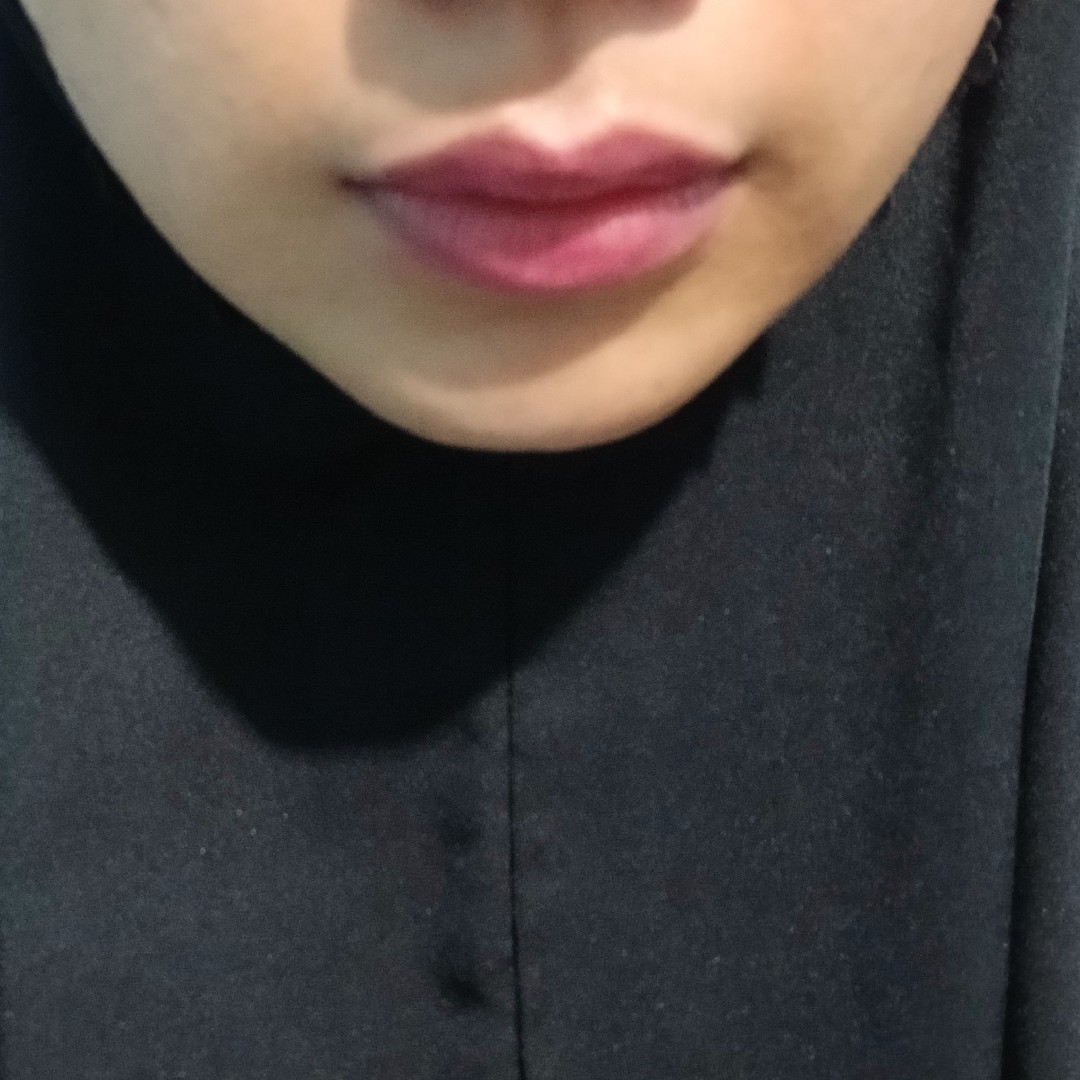 Matte Lipcream - 16 Violet Dreams imgfdn-46423186-7424-40a3-8099-0eabfd005bb1