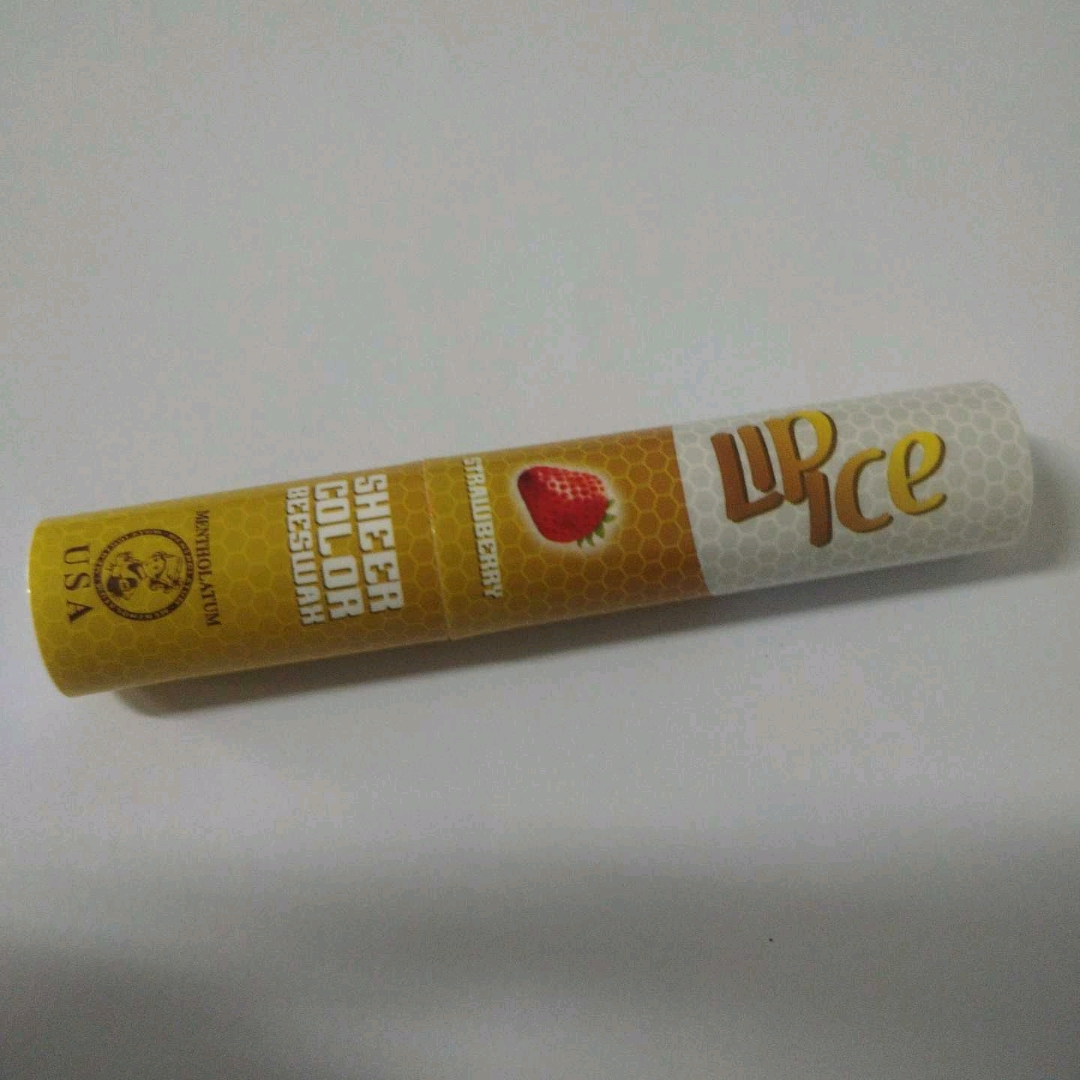 Sheer Color Beeswax - Strawberry imgfdn-58db797e-d96c-4b30-a0f6-17dd77aa277c