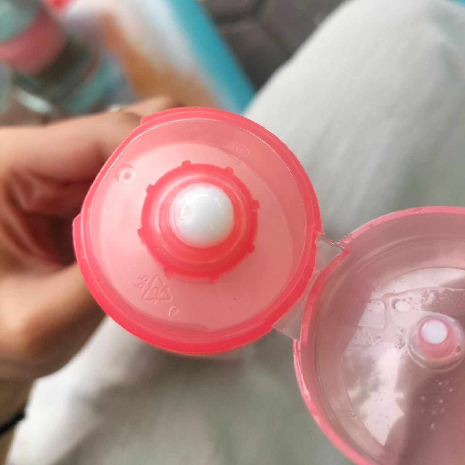 Low pH Glow Bright Gel Cleanser imgfdn-5e8a7c16-6283-4648-9f2e-2d8ee8ad0dbc