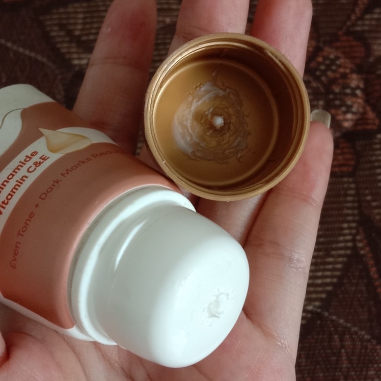 Deodorant Dry Serum - 3% Niacinamide + 10x Vitamin C&E imgfdn-bd86c8a9-22ed-4a93-810a-9b3298378701