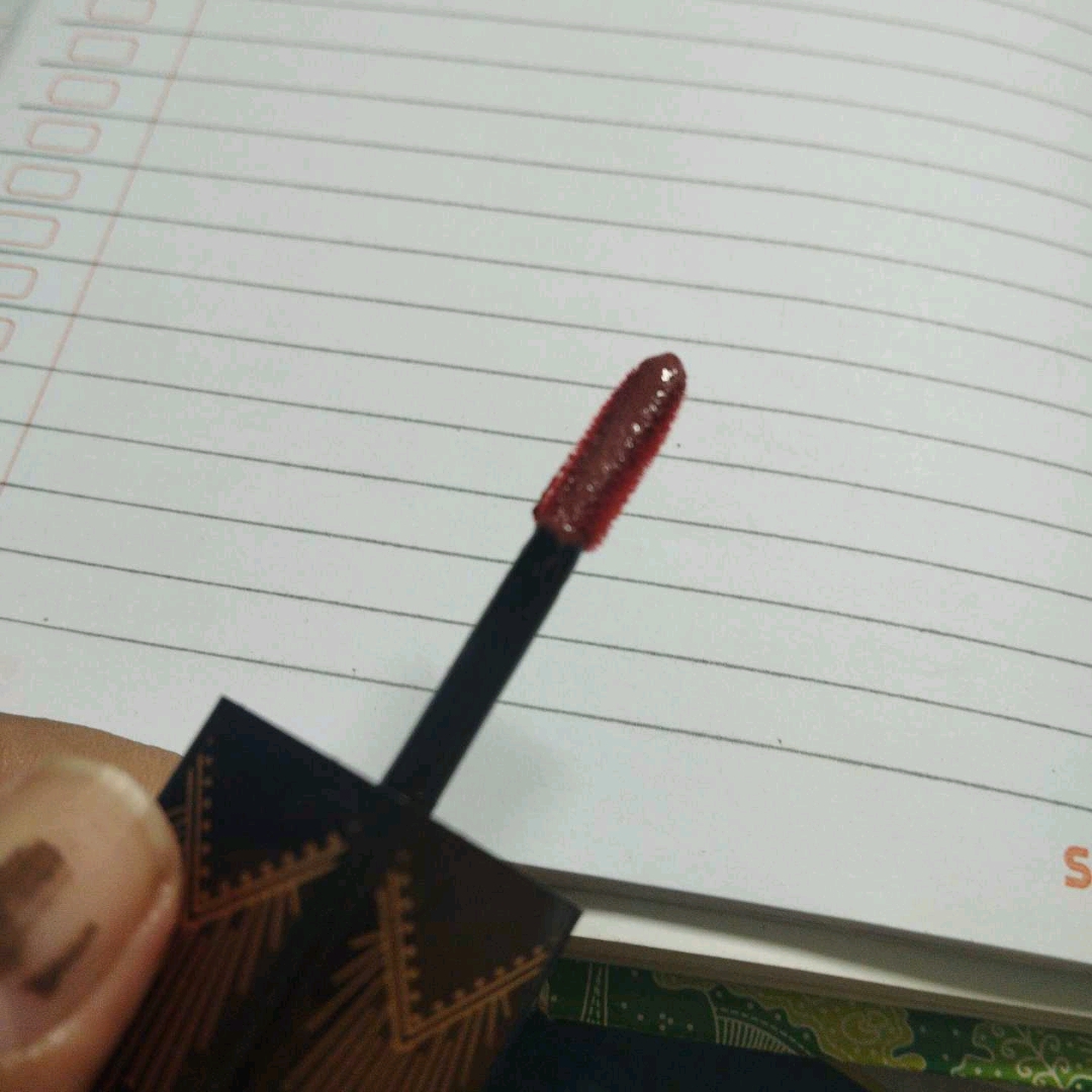 Glassy Lip Lacquer X Hian Tjen - 402 Social imgfdn-e2036613-0f18-4ce8-a30f-657698fb6c83