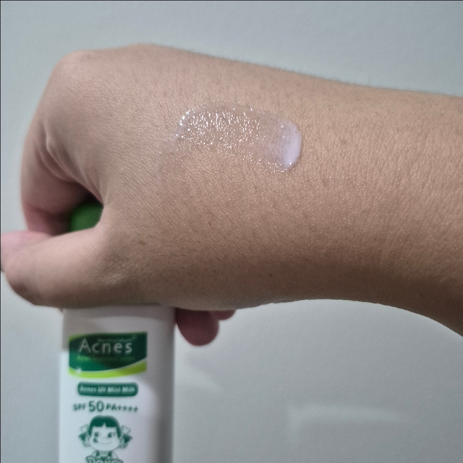 UV Mild Milk Natural Color imgfdn-94c431a4-c1d1-4f52-a41e-f9ab470e57cc