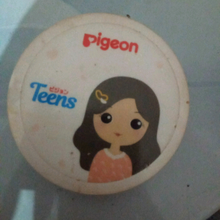 Two Way Cake - Warm Beige imgfdn-0f269500-df6c-48b2-8f69-3e15525416f1