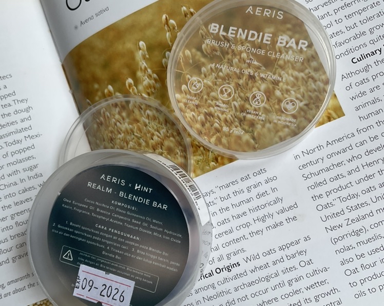 Aeris Beauté x HINT Blendie Bar - Realm imgfdn-0b89bf6a-4f84-4aa4-8231-8b0670e5cf23