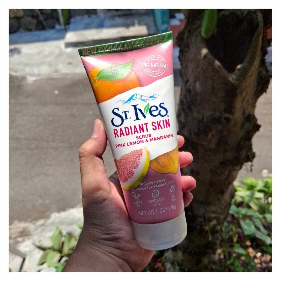 Radiant Skin Pink Lemon & Mandarin Orange Scrub imgfdn-386d8c6e-0ea0-46a5-a292-ab9a435694ba