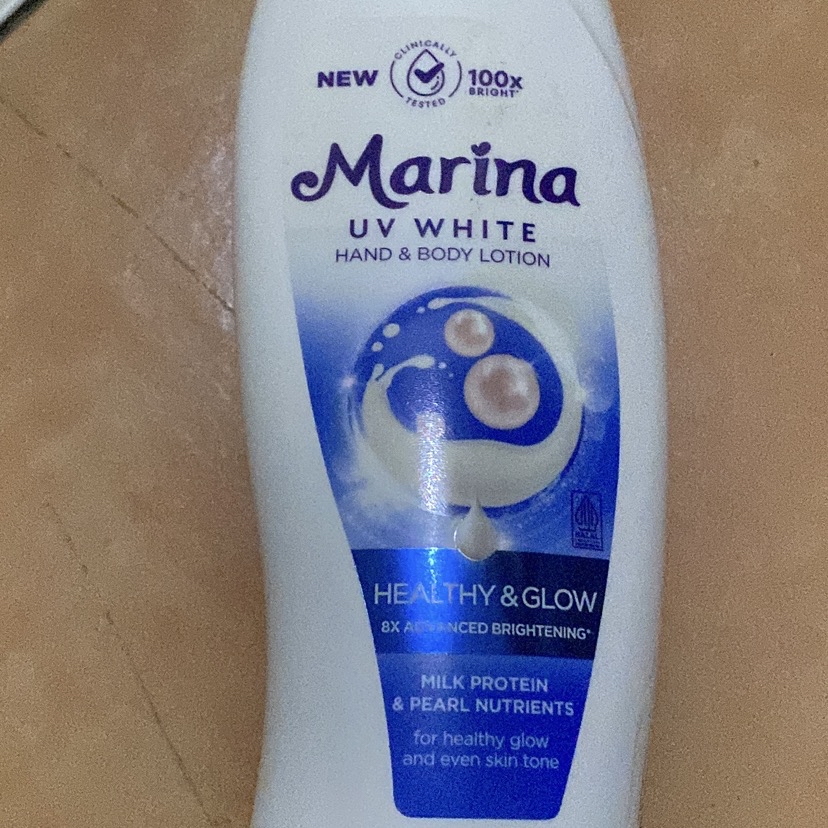 UV White Healthy & Glow Lotion imgfdn-45b3f416-62a0-4d28-8680-d31dbe7c1e61