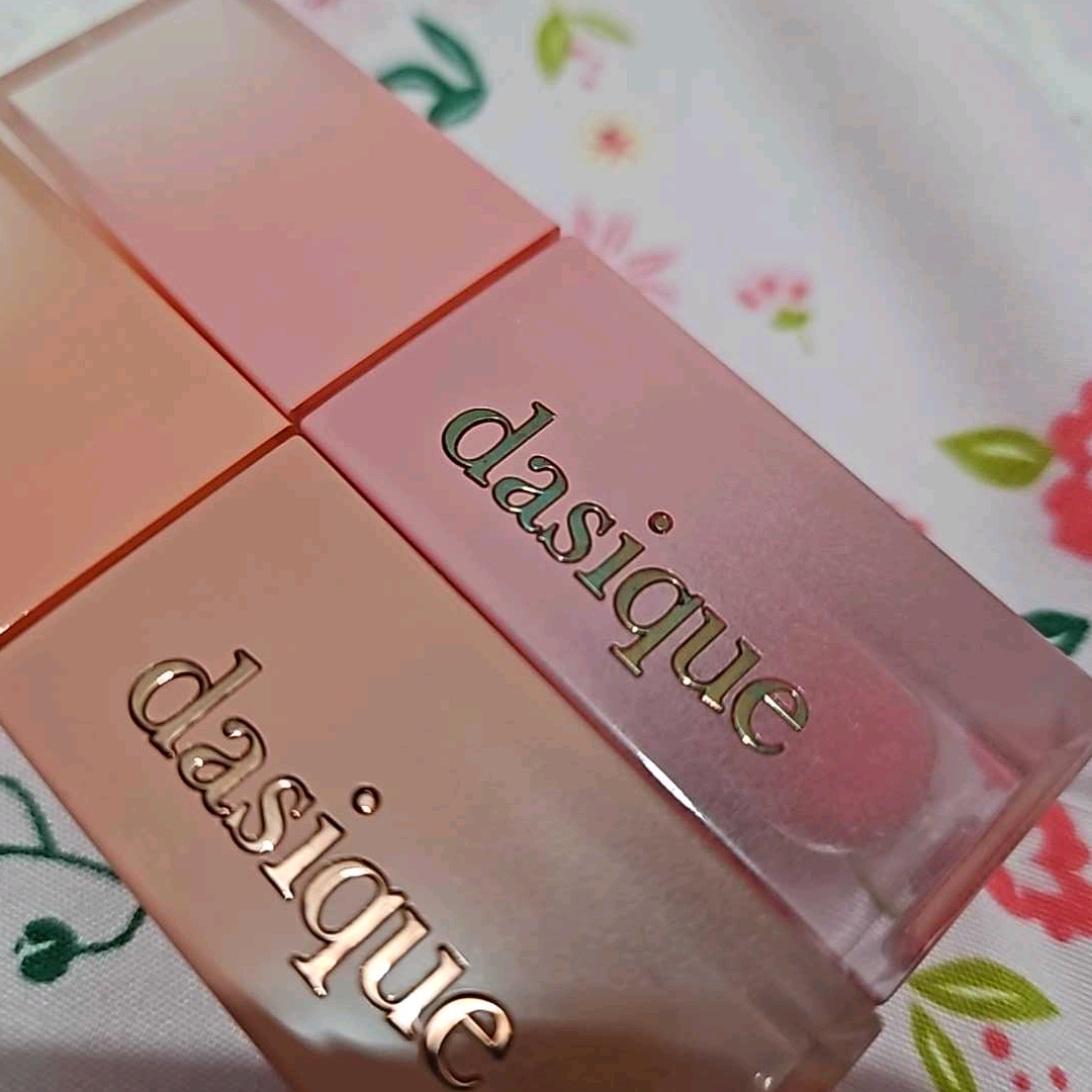 Juicy Dewy Tint - 03 Pink Guava imgfdn-b14247a0-11e1-4e38-ab2a-9c523219a9bb