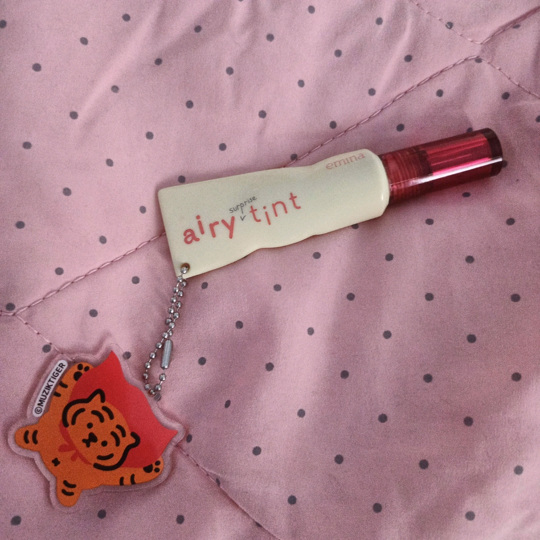 Airy Surprise Tint - 05 Flip Phone imgfdn-2d0ae9dd-b902-4f15-83b5-2a13c818c9a0