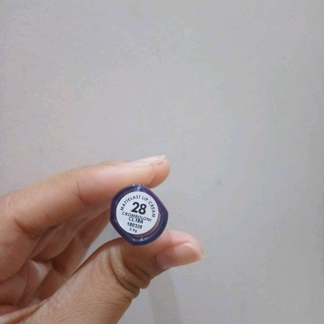 Oh My Glam Mattelast Lip Cream - 28 Cromboloni imgfdn-7bc22fbe-09b5-44f9-96fb-19c1643b908c