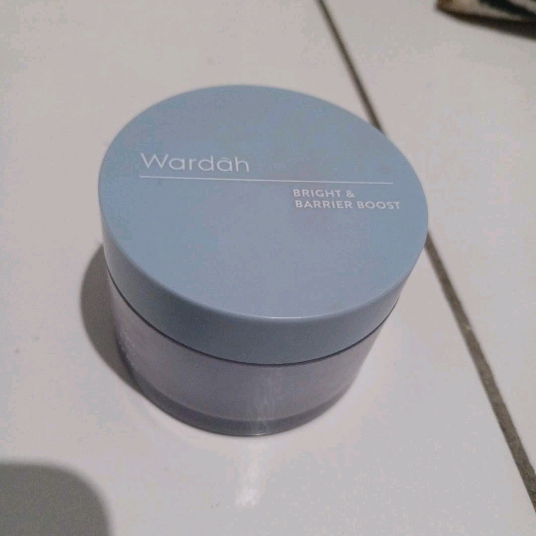 SymRadiance ® 399 Bright & Barrier Repair Moisture Gel imgfdn-de5ec8a7-43eb-456d-8ebf-5af9017a0c4a