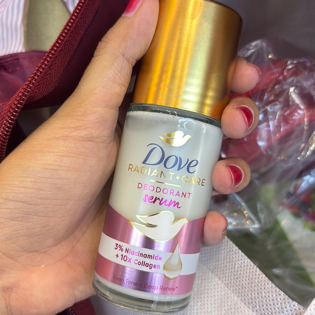 Radiant+Care Deodorant Serum Roll On  - 3% Niacinamide + 10x Vitamin C & E imgfdn-1355f072-899e-4457-acb1-711585fc27a0