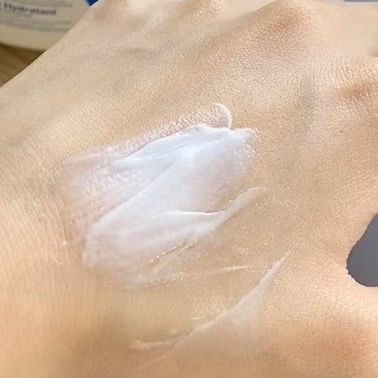 Moisturizing Cream imgfdn-1e79c9d0-34c1-4c8b-a835-c113ee58c49d