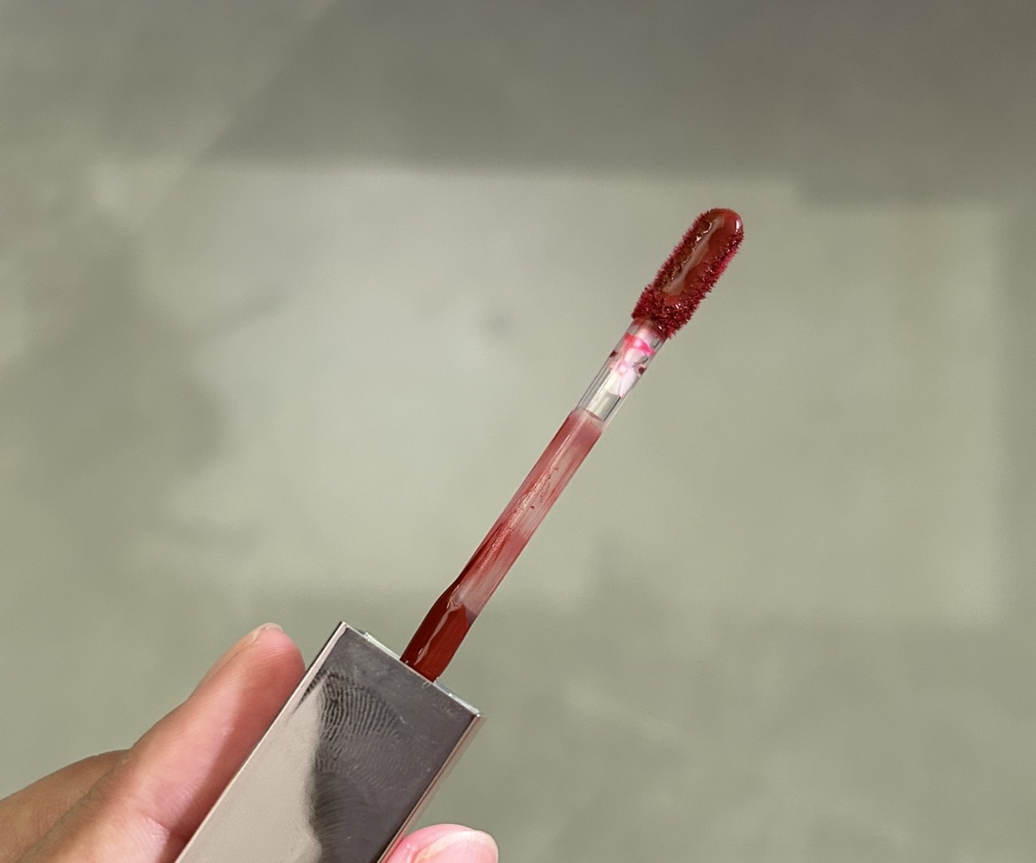 Hyperlast Glazed Lip Vinyl - 06 Mahogany Mission imgfdn-305cbe5f-3cd7-4b03-afc0-76ecac48b1dd