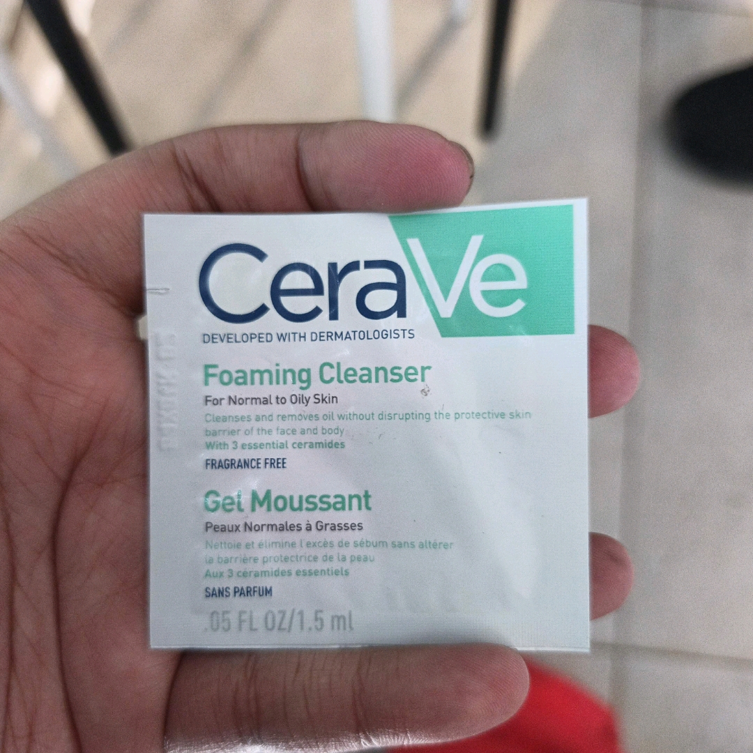Foaming Facial Cleanser imgfdn-300b4d0b-1fde-4eba-9b84-34b08d63a315