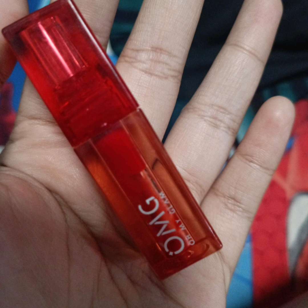 Glassy Lip Tint - 02 Sienna imgfdn-ca9804b0-57c0-4788-a81d-9b863a93e897