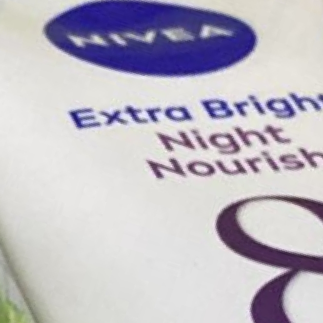 Extra Bright Night Nourish Super Food imgfdn-f3e4b7ea-a2ae-47d8-9b15-fd9bce092aa0