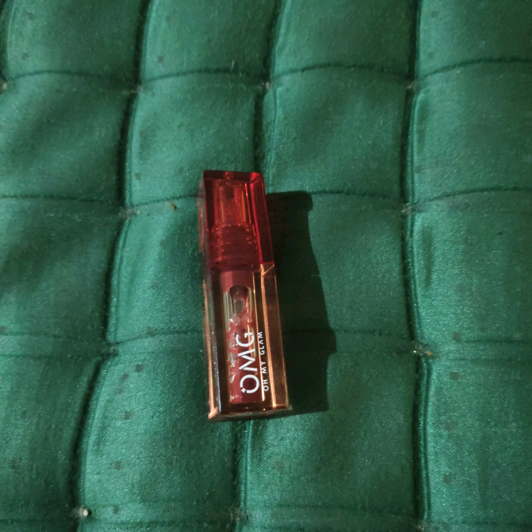Glassy Lip Tint - 01 Crepe imgfdn-f48a6091-9de7-4c71-9ed4-362bfb184c33