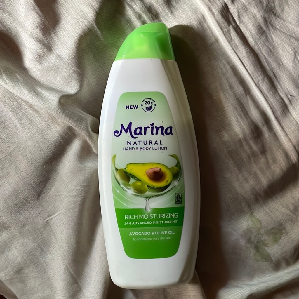 Natural Rich Moisturizing Lotion imgfdn-286c98bc-f9ca-4187-b6bd-ef0c9c4f3a9a