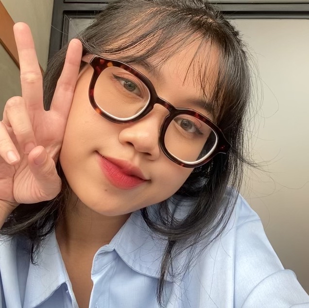 Day to Day Series Keychain Lip Bullet - 04 Attention imgfdn-272f3c8e-917c-4d2b-9c2d-d95187e13124