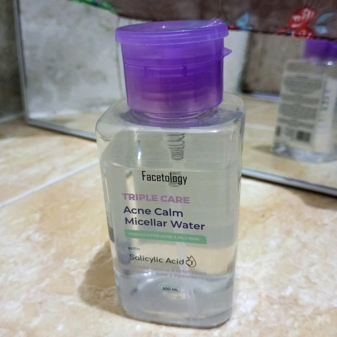 Triple Care Acne Calm Micellar Water imgfdn-6e433eef-d6c8-496d-abab-593a9a00742b