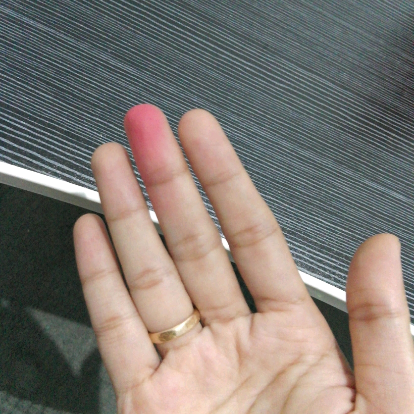 Fin Touch Blush On - 03 Red Pink imgfdn-2f1271ef-050a-44a0-bac0-b41d84d3a1c1