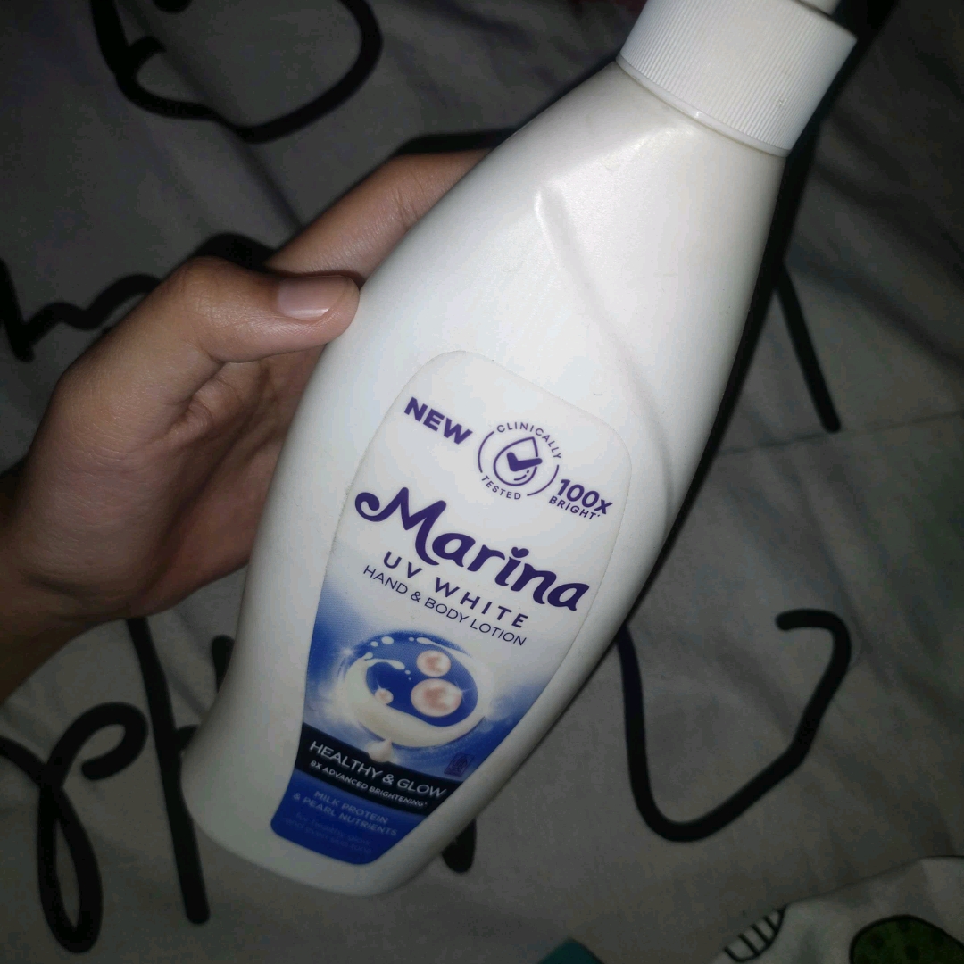 UV White Healthy & Glow Lotion imgfdn-01e145c3-edd1-4aa7-bdc6-eda66288215f