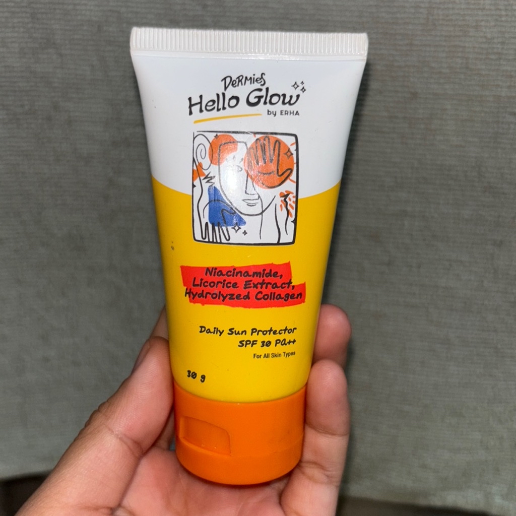 Hello Glow Daily Sun Protector imgfdn-cad22e89-aab5-4cce-952f-e93c80aa8b94
