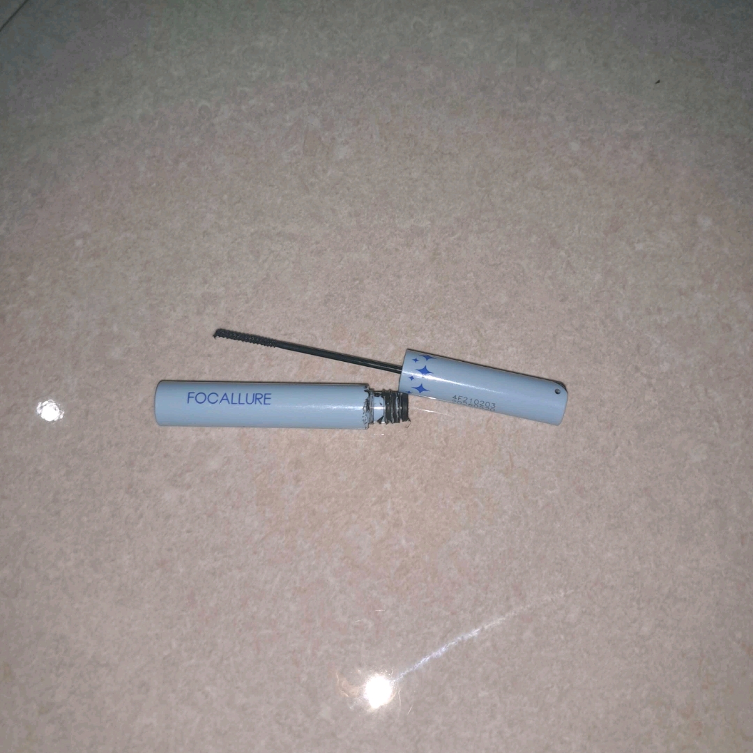 2MM Ultra-fine Mascara Curl Eyelash Waterproof Pro Length imgfdn-58ed76cf-a170-4a5f-9ecb-488d756311a7