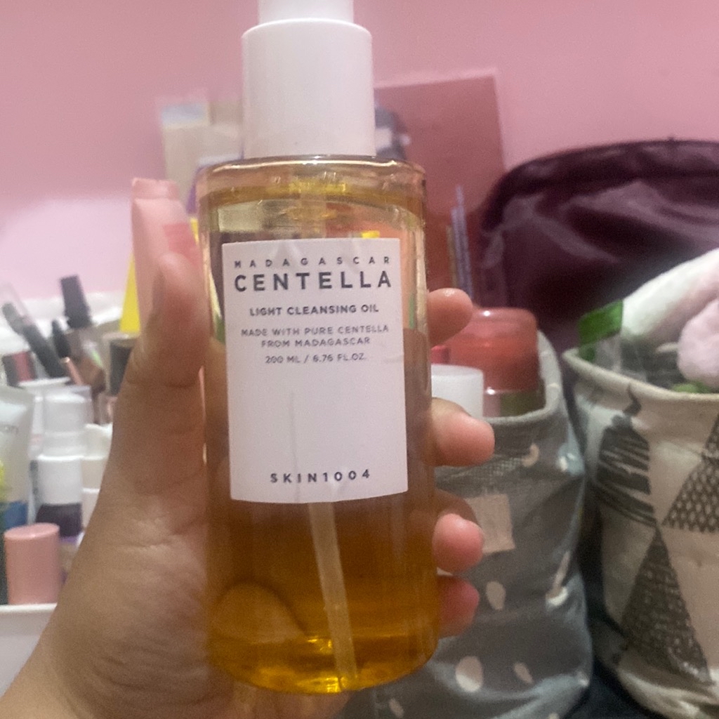 Madagascar Centella Light Cleansing Oil imgfdn-4fd68241-1a21-4a0e-9764-33c685b8509e